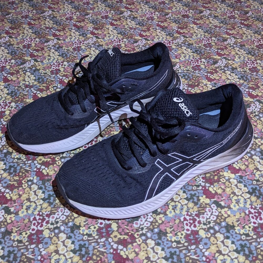 ASICS Gel Excite 8 women's size 10.5 black white running tennis shoes sneakers